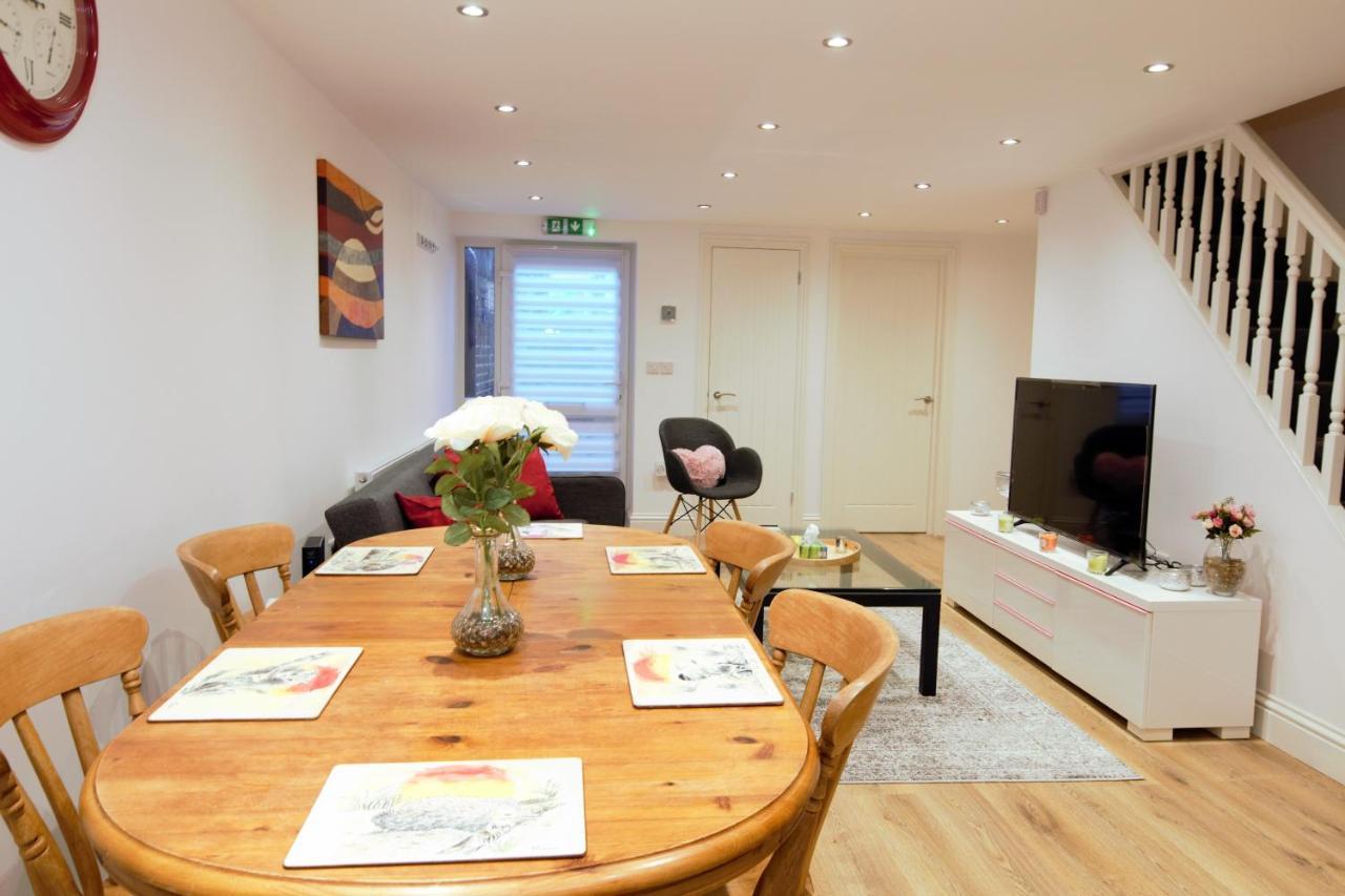 Stylish 2 Bedroom Apartment In The Heart Of Greenwich Лондон Экстерьер фото