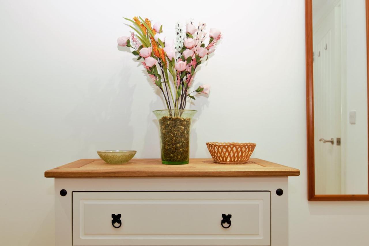 Stylish 2 Bedroom Apartment In The Heart Of Greenwich Лондон Экстерьер фото