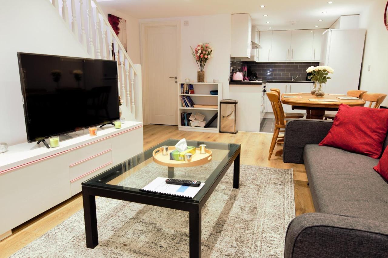 Stylish 2 Bedroom Apartment In The Heart Of Greenwich Лондон Экстерьер фото